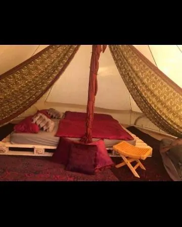 Luxury tent Into The Glamping- Maple